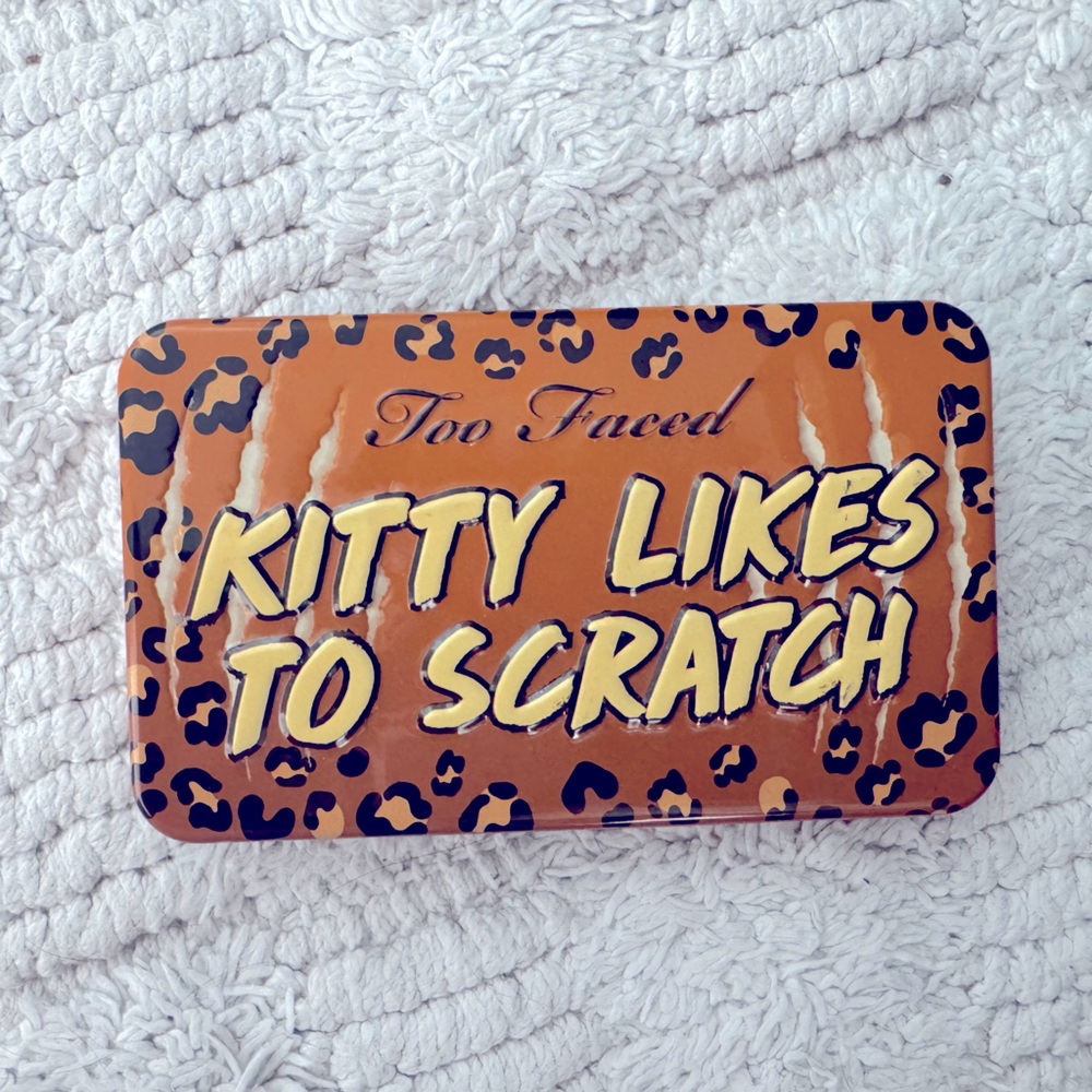 Two Faced eyeshadow pallet “ Kitty loves to scratch”
